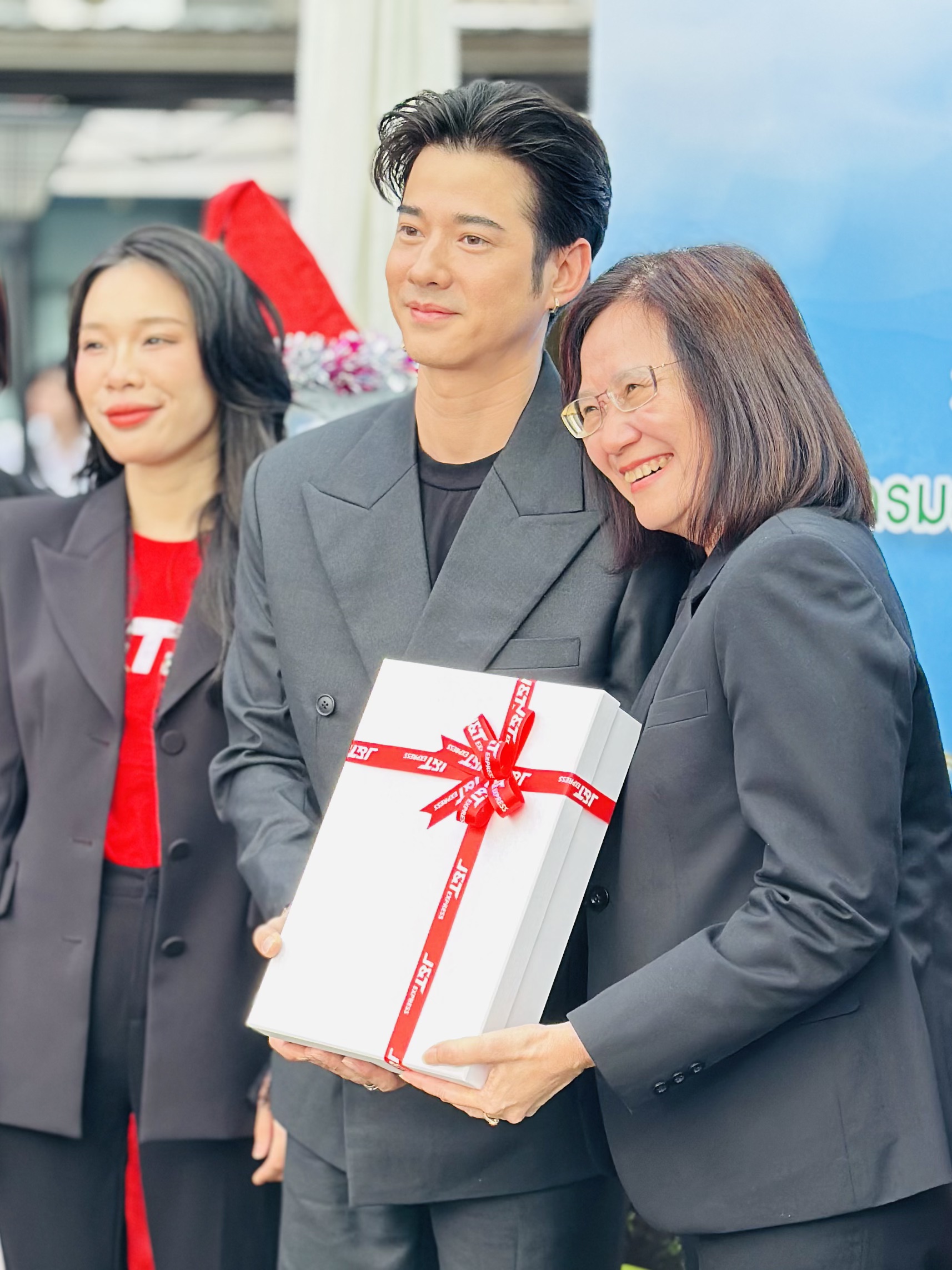 กรมส่งเสริมการเกษตร จับมือ เจแอนด์ที เอ็กซ์เพรส พัฒนาโลจิสติกส์ภาคการเกษตร หนุนคนไทยอุดหนุนสินค้าเกษตรไทย ส่งตรงจากสวนถึงผู้บริโภค 5 S 21209137