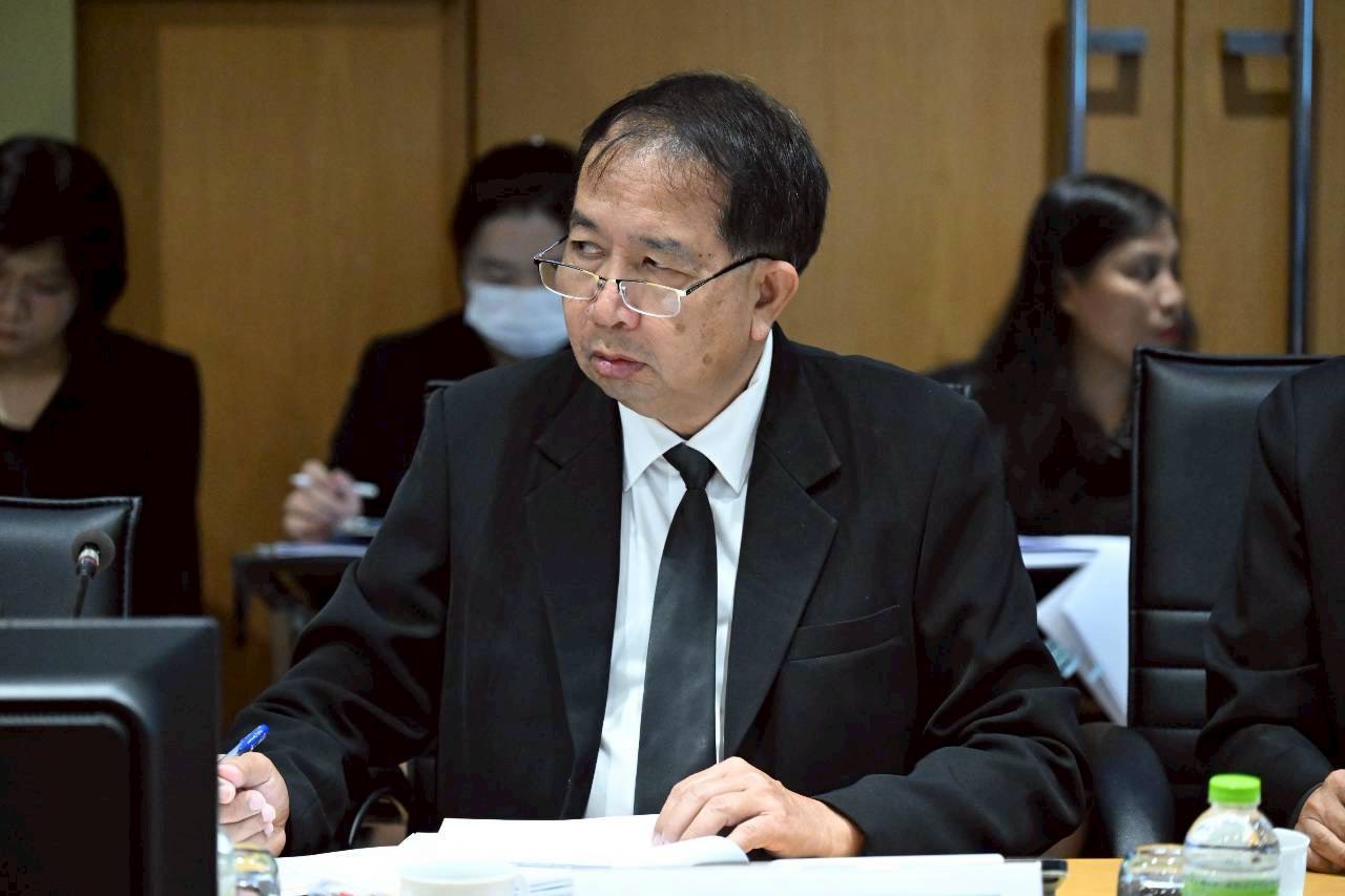 ปลัดเกษตรฯ เดินหน้าโครงการปรับโครงสร้างหนี้เกษตรกรสมาชิก กฟก. มุ่งแก้ปัญหาอย่างเป็นธรรมและยั่งยืน 6 S 25591857