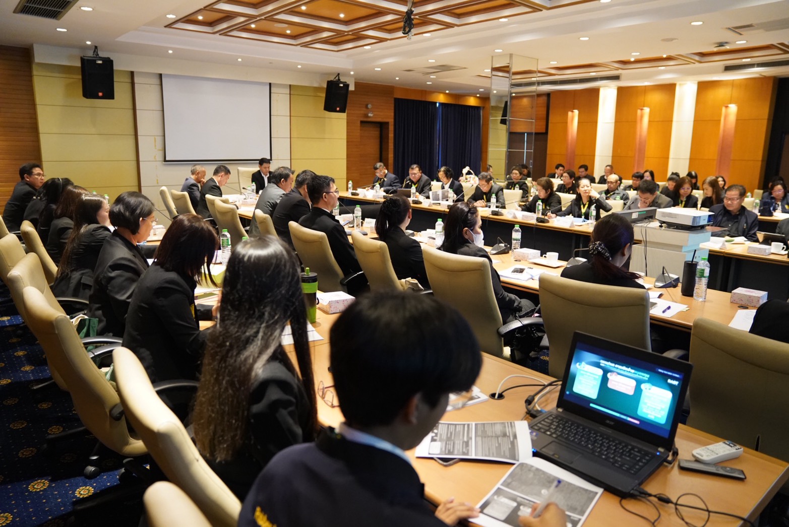 เกษตรฯ หนุน กยท. เดินหน้าโครงการเร่งด่วน เสริมรายได้ สร้างโอกาส ดันตลาดชาวสวนยาง 11 S 25952347