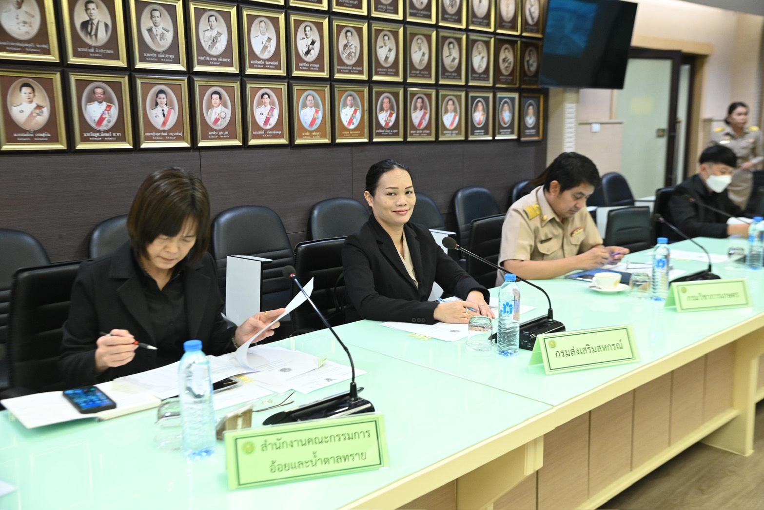 รองปลัดเกษตรฯ ปรับกระบวนทัศน์สู้ PM2.5 ตั้ง 'คลัสเตอร์' คุมเข้มพื้นที่เกษตรทั่วประเทศมุ่งใช้ข้อมูลขับเคลื่อนลดการเผาพื้นที่เกษตรกรรม 4 S 3211267