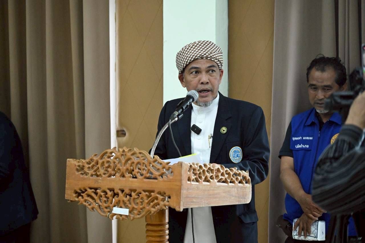 “รมช.อามินทร์” ลงพื้นที่ร่วมกับ “จุฬาราชมนตรี” ตรวจเยี่ยมและให้กำลังใจชาวสงขลาหลังน้ำลด พร้อมเร่งช่วยเหลือฟื้นฟูเกษตรกร 3 S 495362137