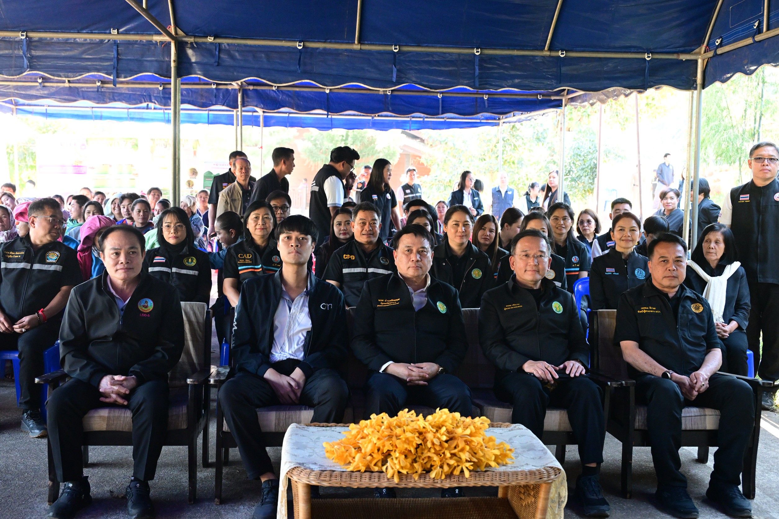 “รมช.นเรศ S 49578086