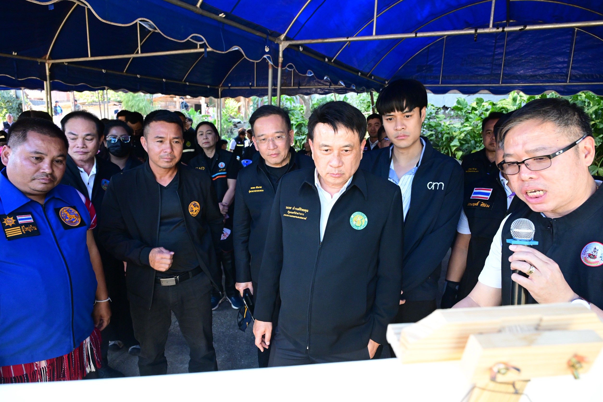 “รมช.นเรศ S 49578090