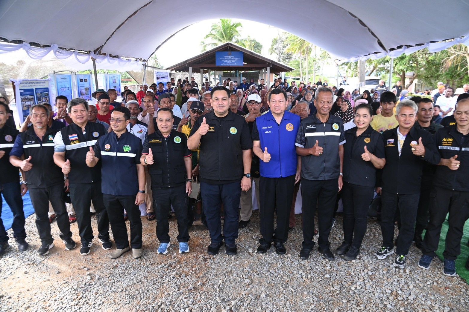 “รมช.อามินทร์” ลงพื้นที่นราธิวาส ขับเคลื่อนประมงชายแดนใต้ ดันเพาะปลากุเรา GI ฟื้นฟูทรัพยากร สร้างรายได้ชุมชน พร้อมซ่อมสะพานตากใบ ยกระดับคุณภาพชีวิตประชาชน 2 S 496779336