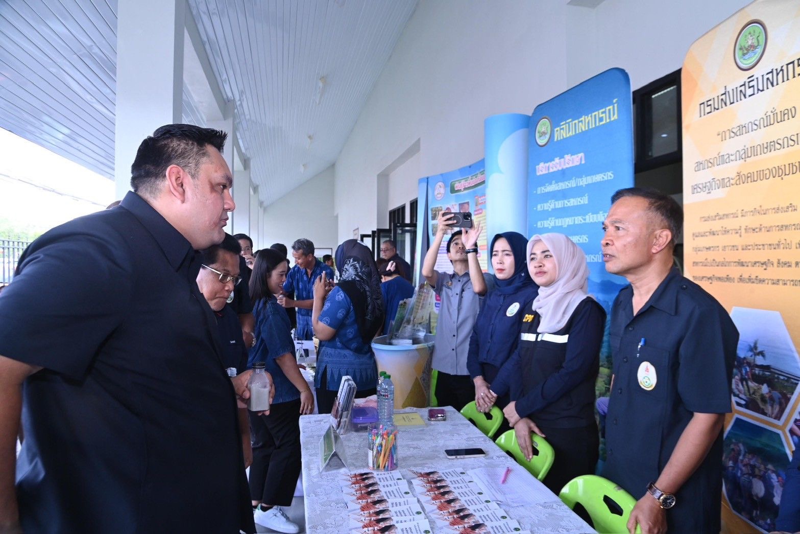 “รมช.อามินทร์” เปิดโครงการคลินิกเกษตรเคลื่อนที่ฯ จ.นราธิวาส เน้นดำเนินงานเชิงรุก เพื่อแก้ไขปัญหาทางการเกษตรครบวงจร 5 S 496836633