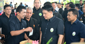 รมช.นเรศ เปิดโครงการคลินิกเกษตรเคลื่อนที่ในพระราชานุเคราะห์ฯ ไตรมาส 1 ปี 2569 บูรณาการทุกภาคส่วน ยกระดับบริการเกษตรกรถึงพื้นที่ 11 รมช.นเรศ2 3